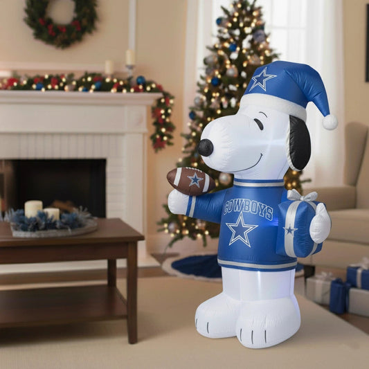 π Inflatable Football Team Christmas Snoopy